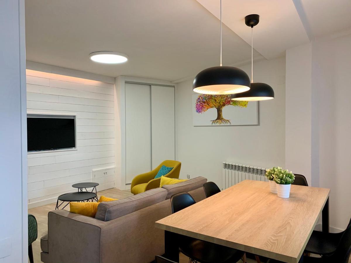 Bpirineos-Benazken Apartment เบนาสเก ภายนอก รูปภาพ