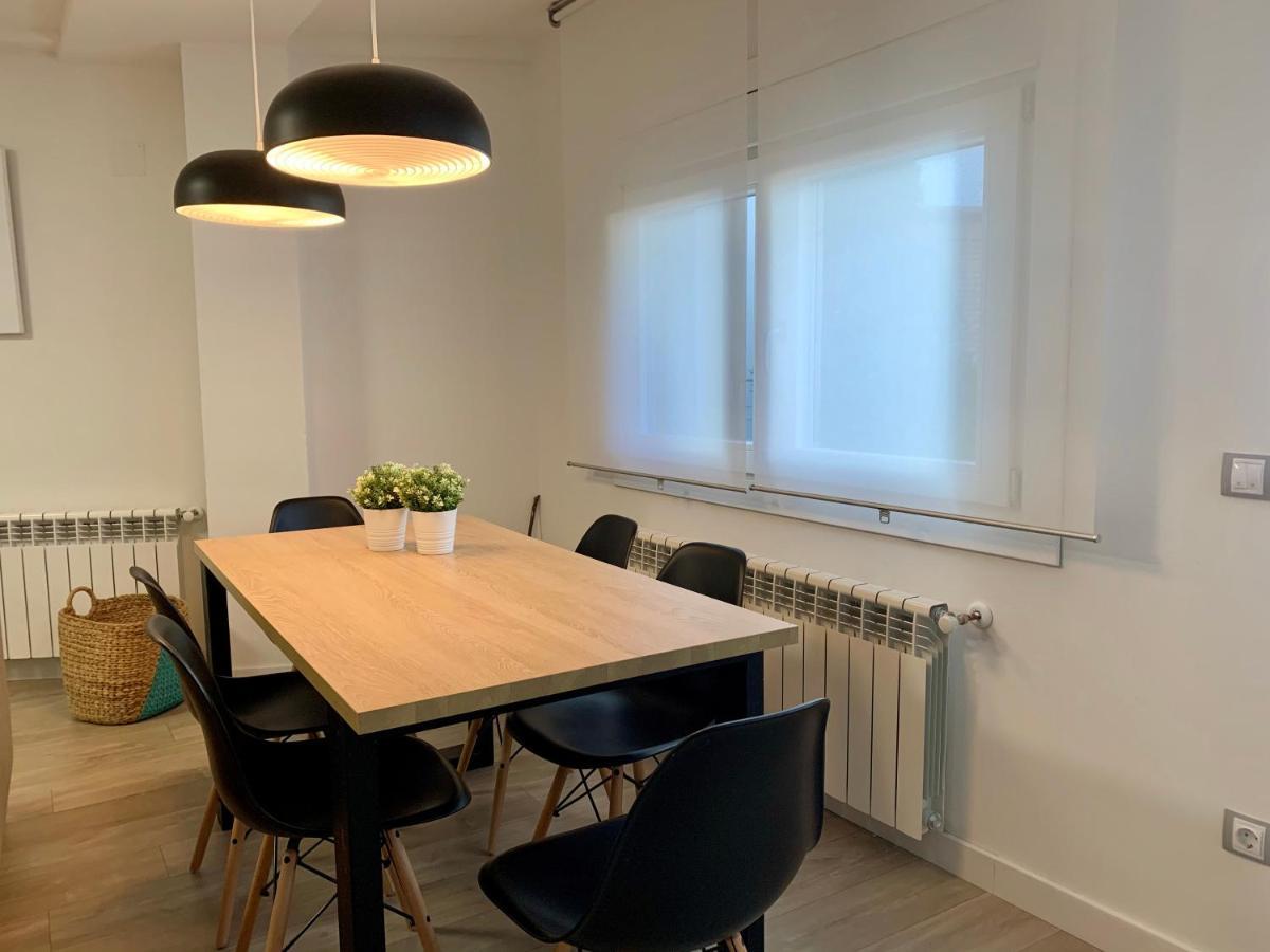 Bpirineos-Benazken Apartment เบนาสเก ภายนอก รูปภาพ