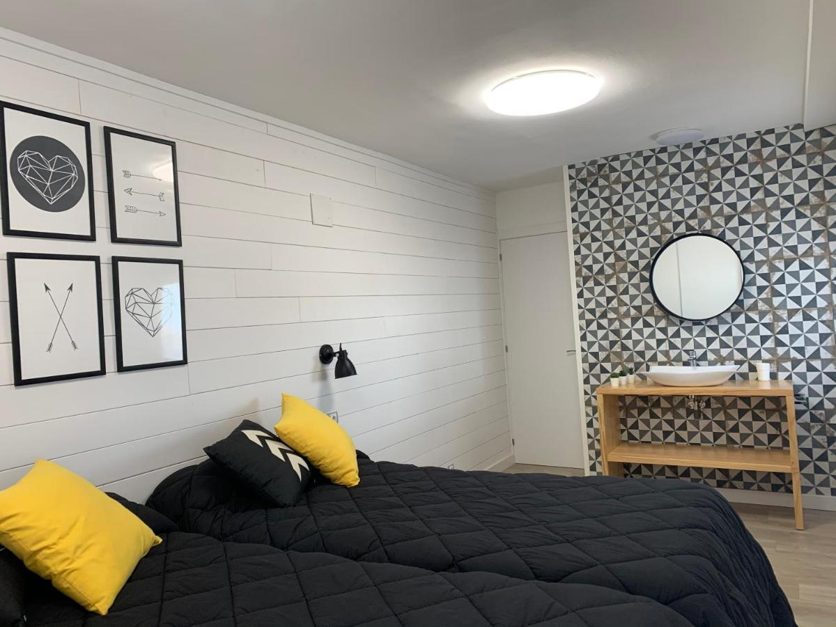 Bpirineos-Benazken Apartment เบนาสเก ภายนอก รูปภาพ