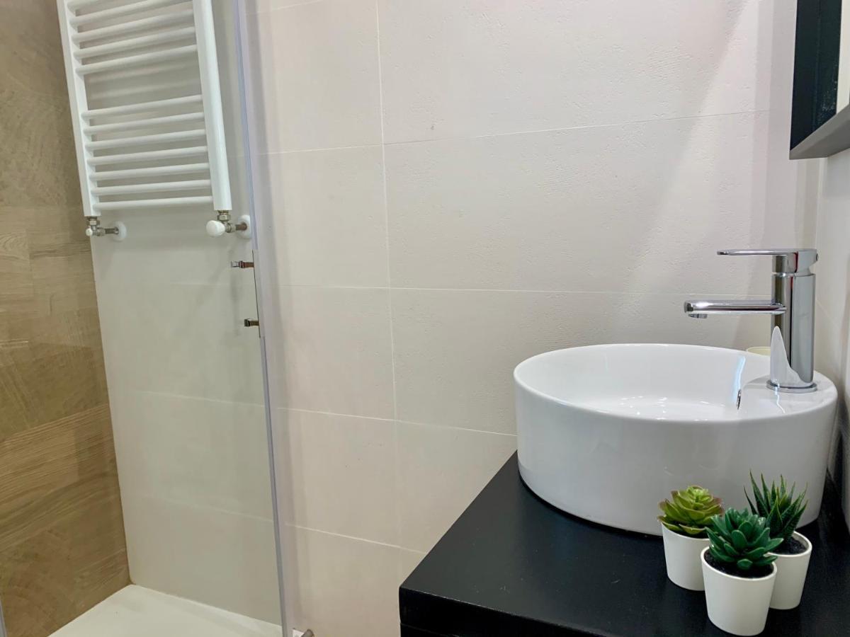 Bpirineos-Benazken Apartment เบนาสเก ภายนอก รูปภาพ